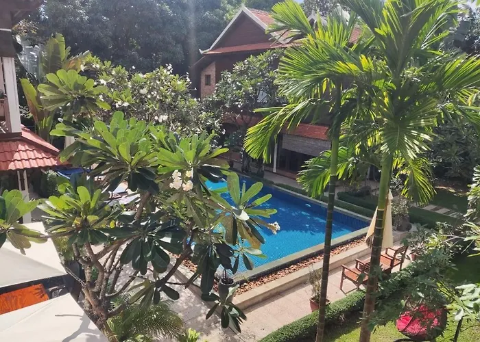 Villa Beautiful 3 Bedroom Tropical Villa, With Pool *