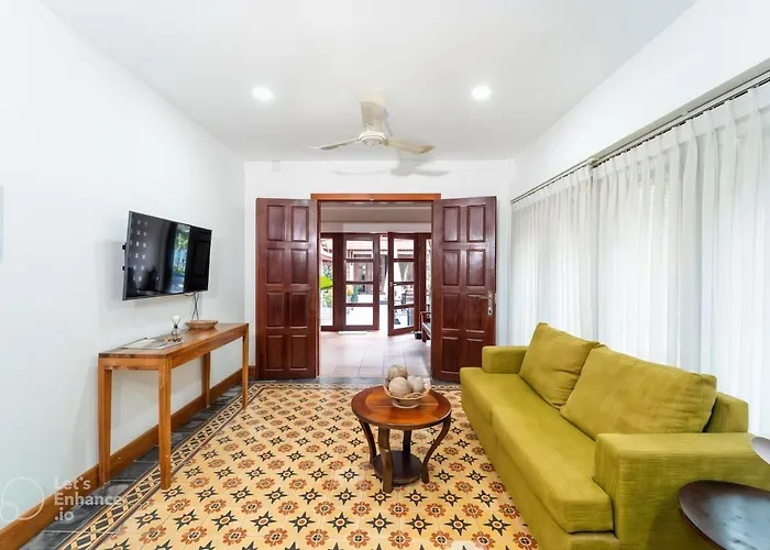 Villa Beautiful 3 Bedroom Tropical Villa, With Pool Siem Reap