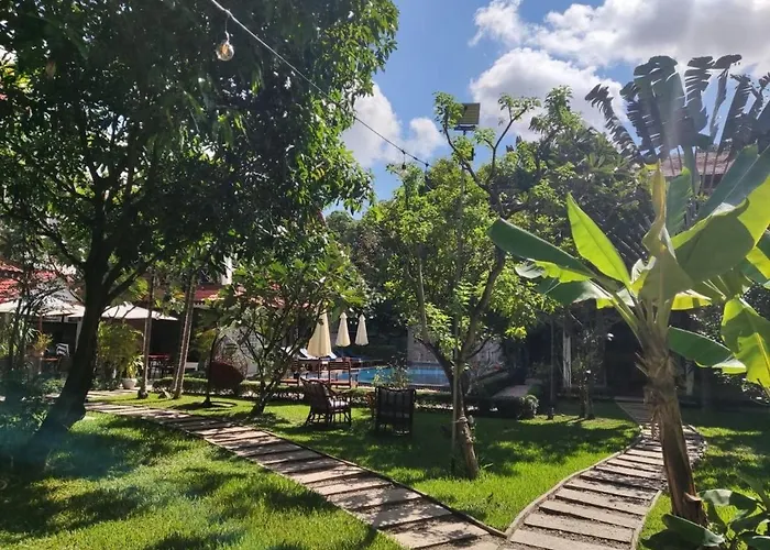 Villa Beautiful 3 Bedroom Tropical Villa, With Pool